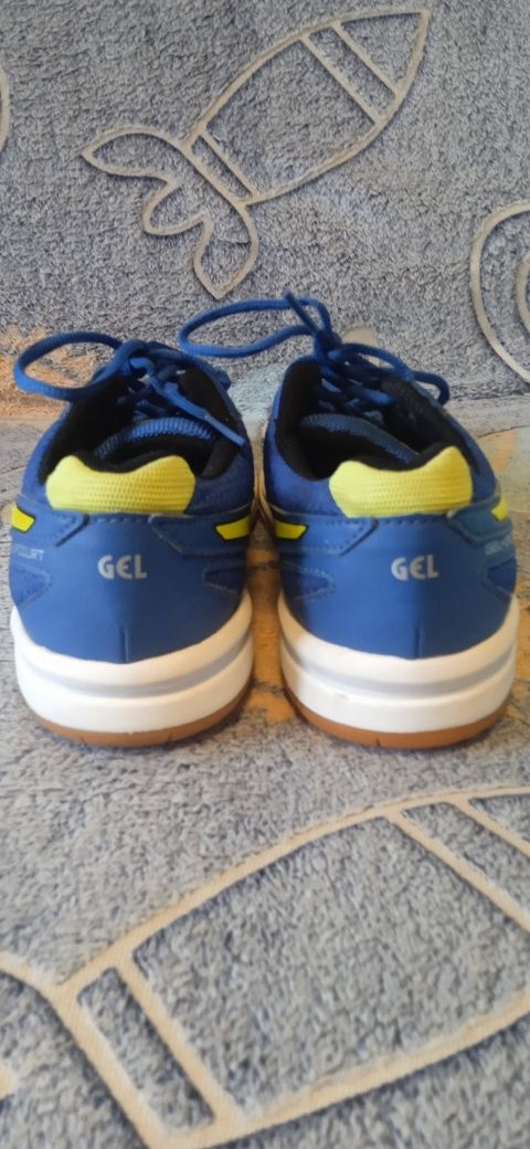 Buty piłkarskie Asics Gel-Upcourt 35