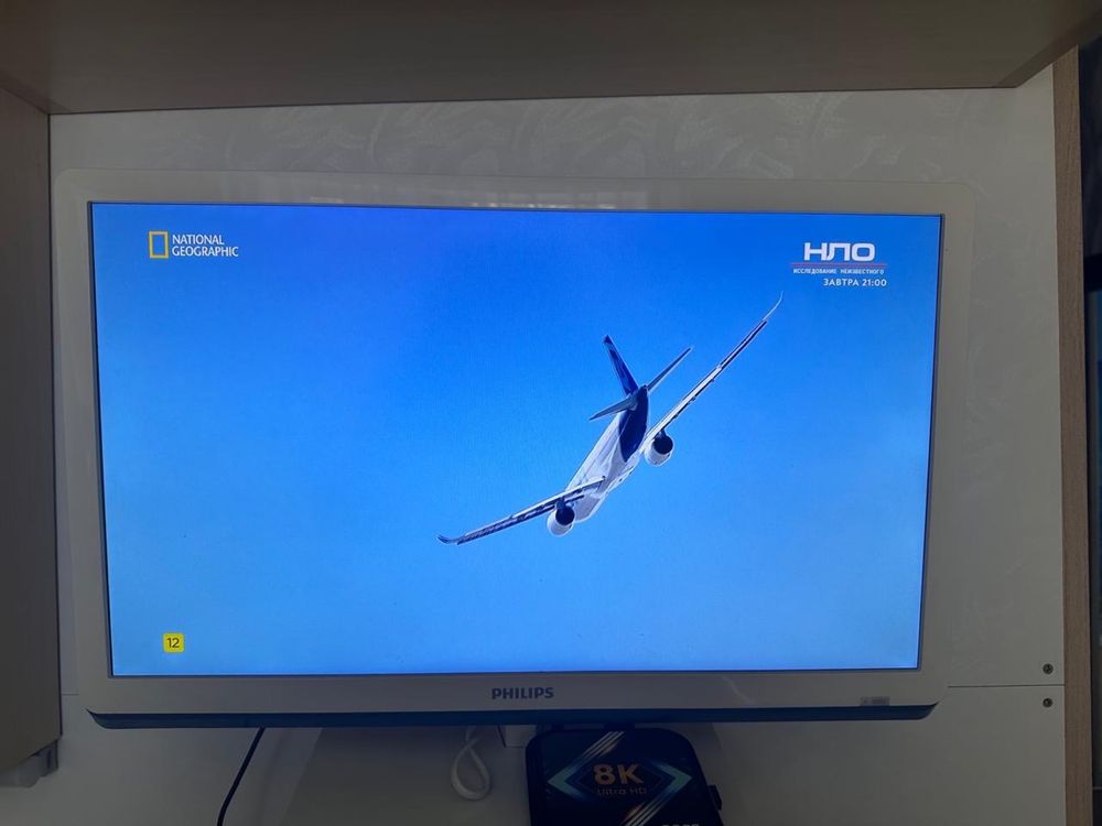 Телевізор Philips 22PFL3517H/12 з ТВ приставкою та кріпленням!
