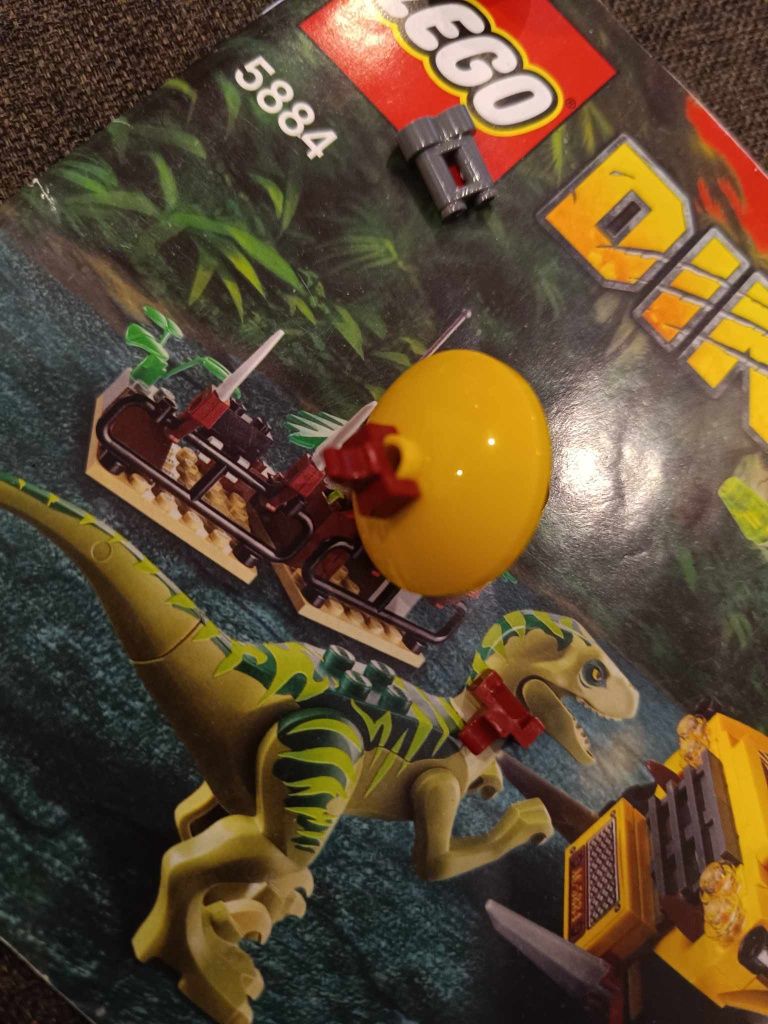 LEGO Dino 5884 – Zestaw z dinozaurem i pojazdem terenowym