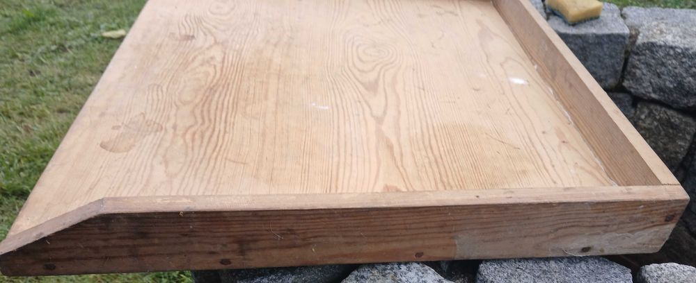 Stolnica z czasów PRL autentyczne drewno 50x60
