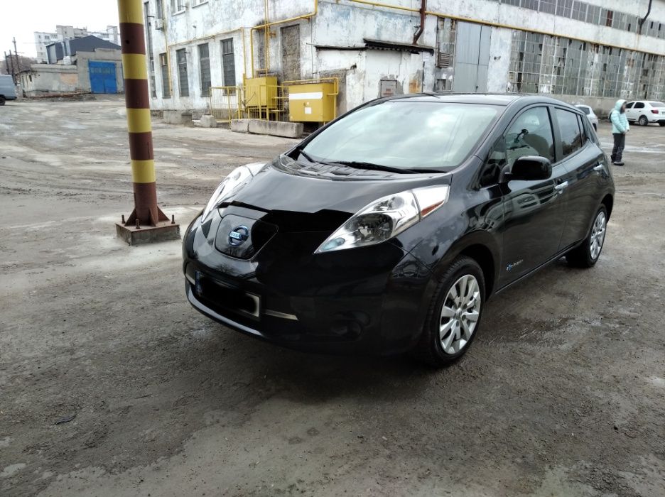 Nissan Leaf S 2015