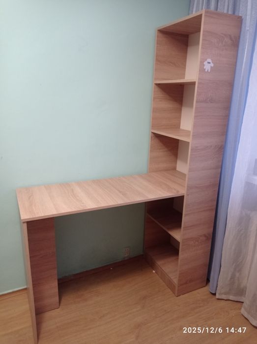 Biurko z  szafką