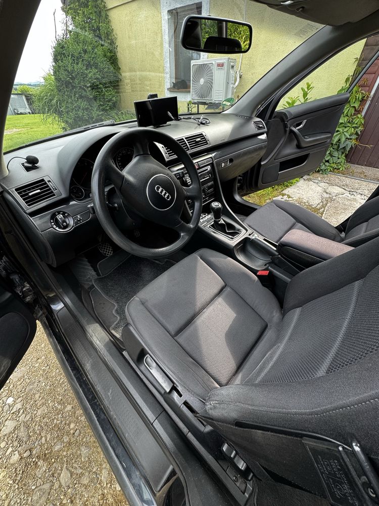 Audi A4 B6 Avant 2.0 130km 2002 zadbane webasto android auto hak