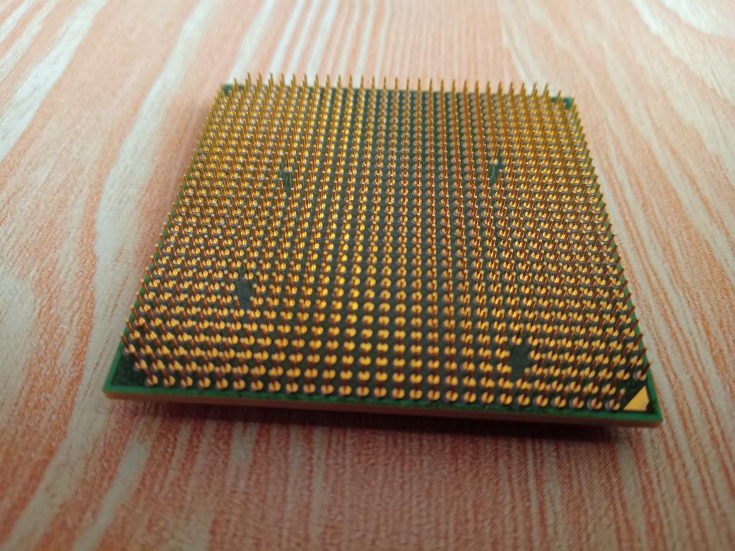 Процесор AMD Atlon 64x2