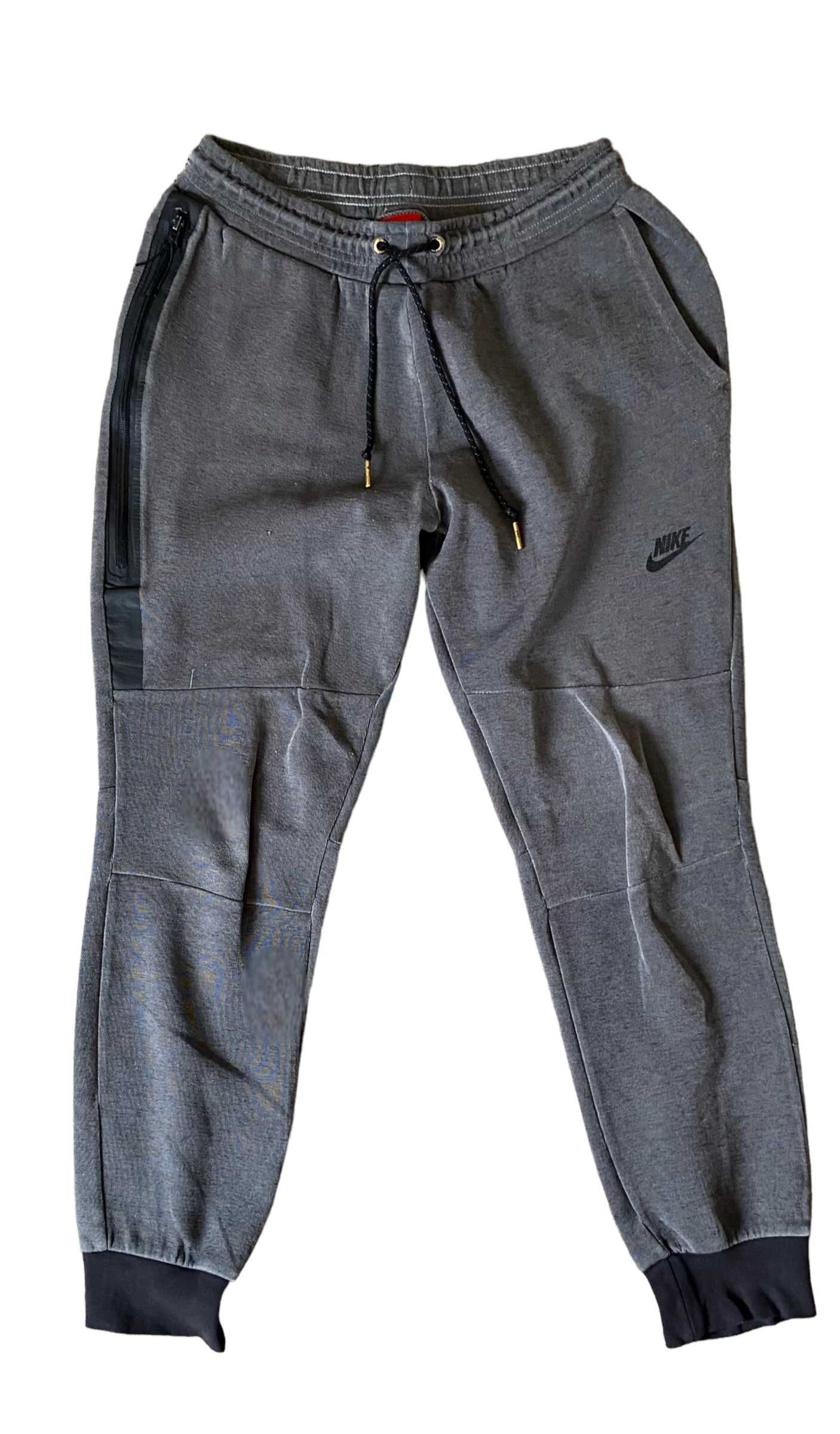 Nike tech fleece szare spodnie, rozmiar M, stan dobry