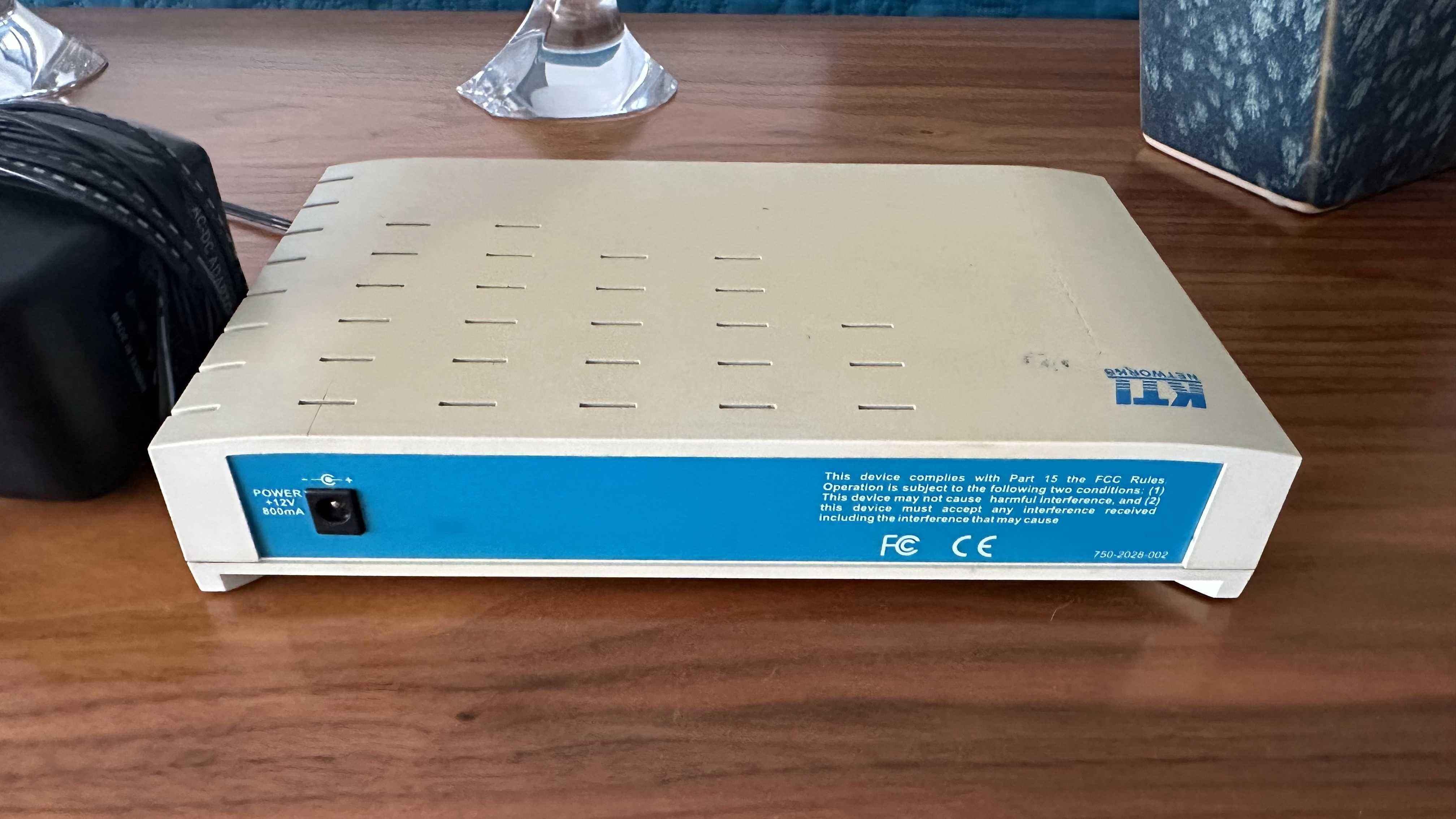 Ethernet Switch KTI 8 portas 10/100