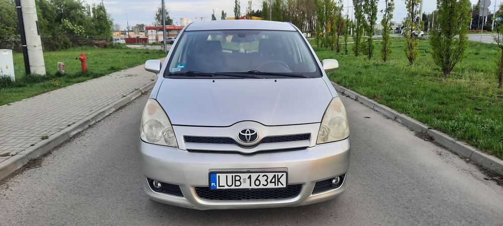 Toyota Corolla Verso. 1.8 Benzyna+LPG 129KM. 7 osobowa.