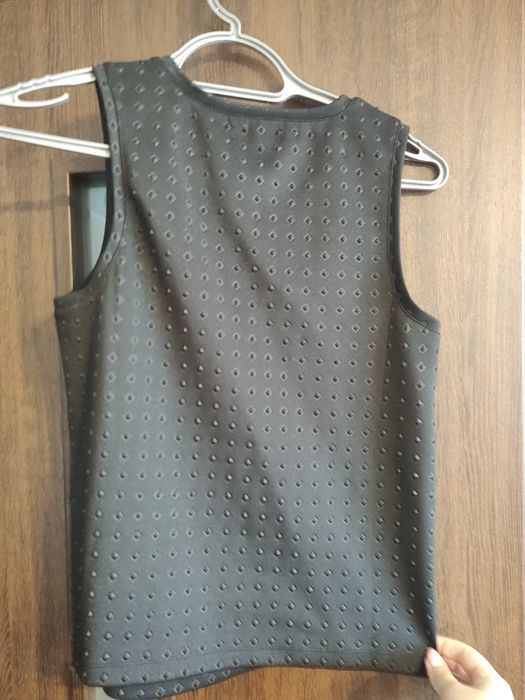 Bluzka czarna na ramiaczkach