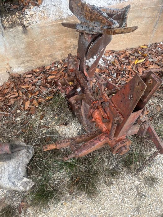 Trator Goldoni 35 cv