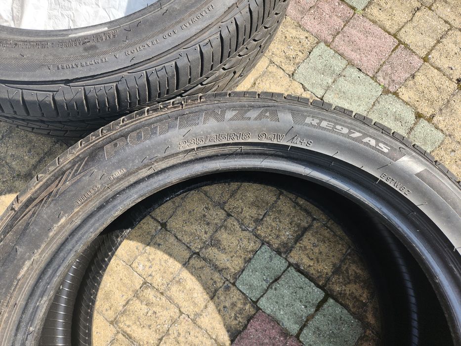 Bridgestone Potenza 235 45 R18 , дуже добрий залишок