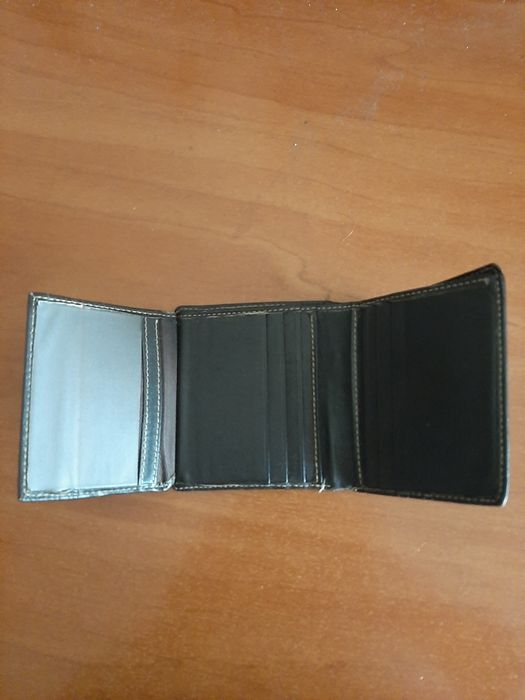 Carteira de pele