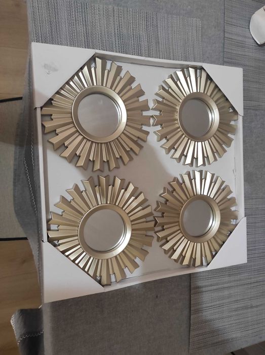 Jogo de espelhos decorativos dourados novos em caixa