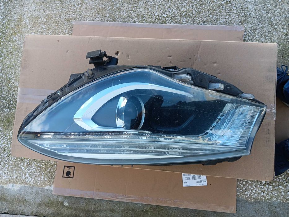 Farol Frontal Mercedes CLA 2015