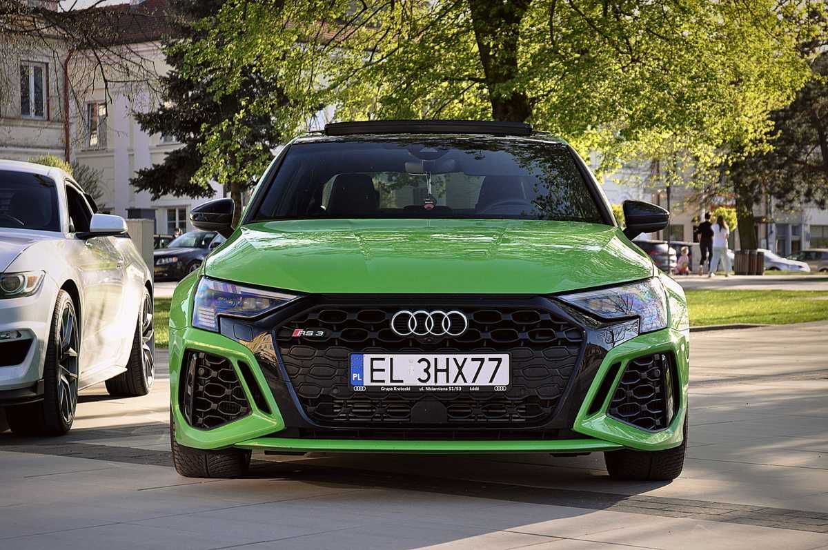 Auto do ślubu : Audi RS3 2.5 litra, 400 koni mechanicznych DWA KOLORY!