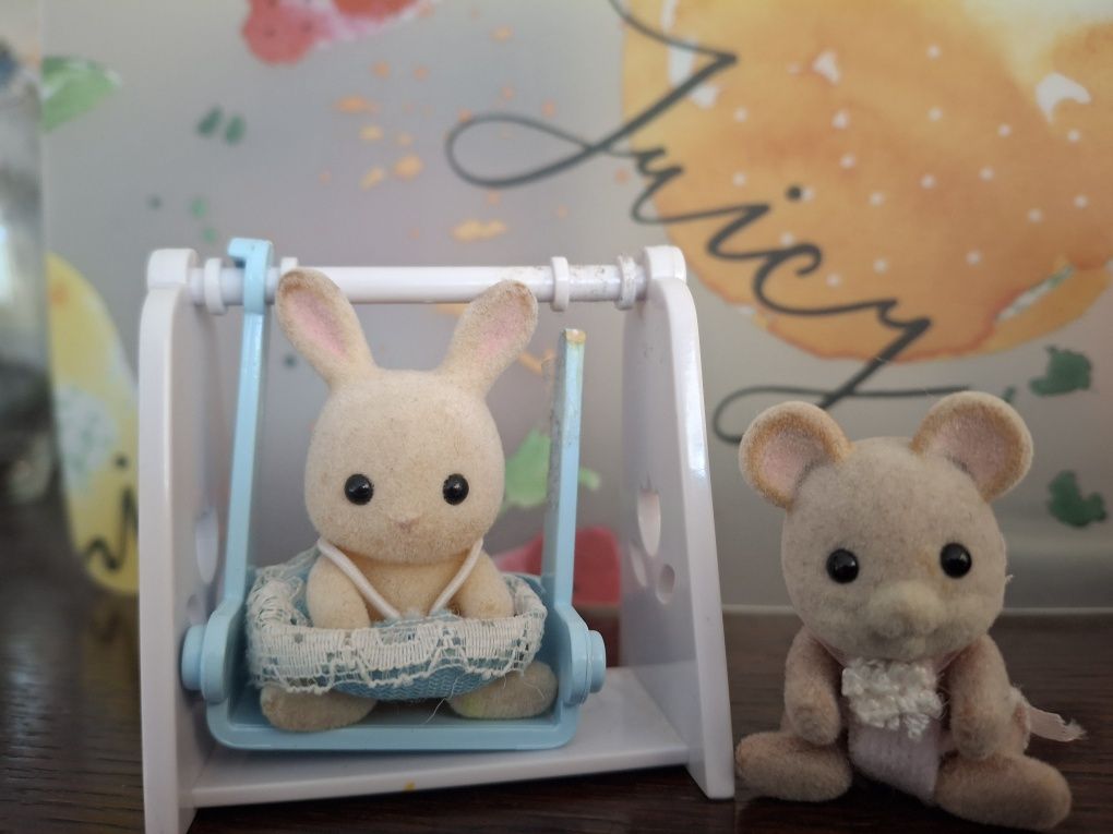 Figurki sylvanian families myszki + baby króliczek i huśtawka