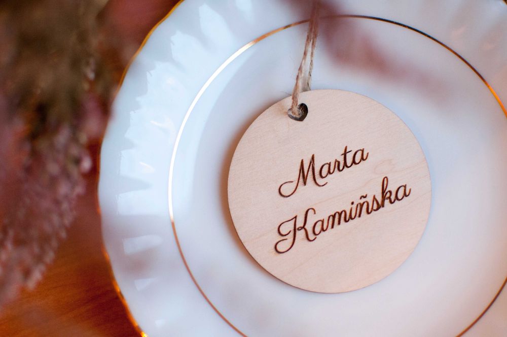 Drewniane winietki z grawerem, dekoracja ślub, chrzest, urodziny