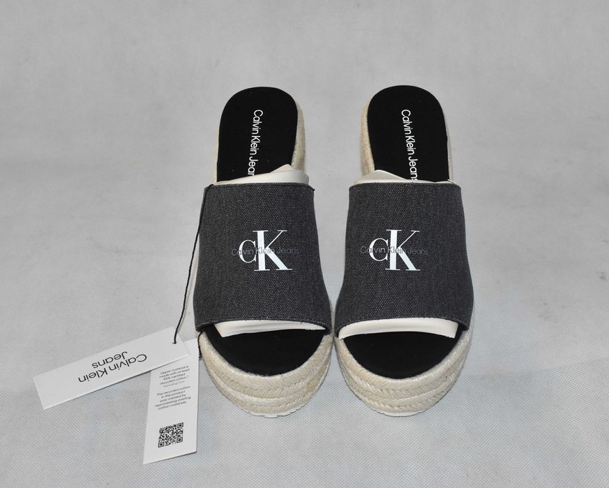 Calvin Klein Jeans espadryle czarne koturn wsuwane r.39