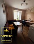 Продам двокімнатну квартиру в центрі