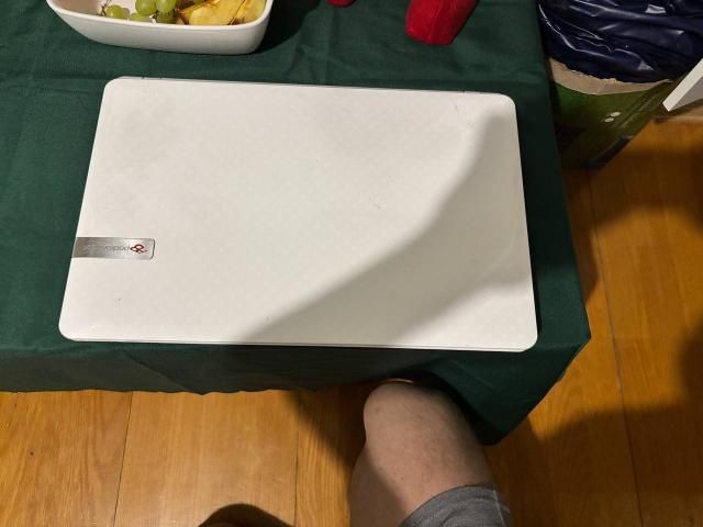 Продам ноут у гарному стані