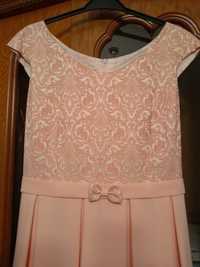 Elegancka sukienka z żakietem w kolorze pudrowego różu rozmiar 36.