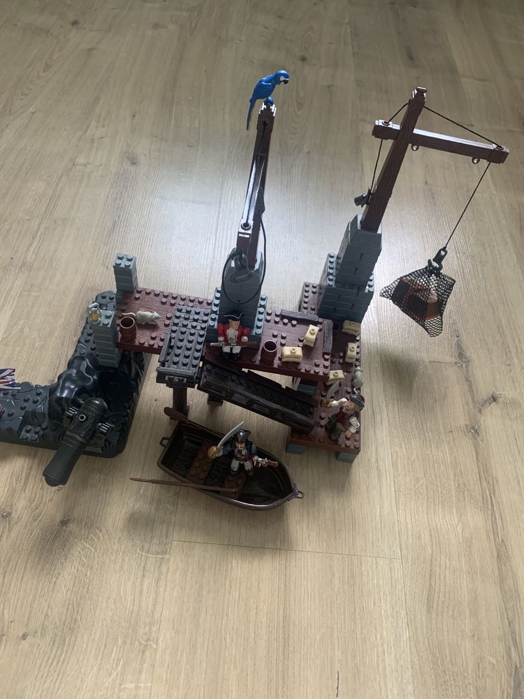 Klocki Mega Bloks Piraci z Karaibów 1016 Port Royal