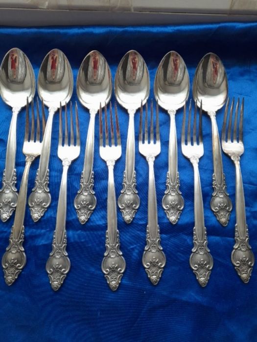 Мельхиоровые ложки вилки ножи Троянда серебряная роза мельхиор мнц