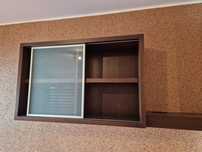 Armário de sala com porta correr em vidro