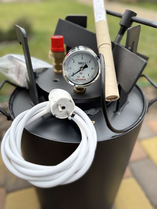 Електричний підсилений автоклав на 24 півлітрові або 10 літрових банок