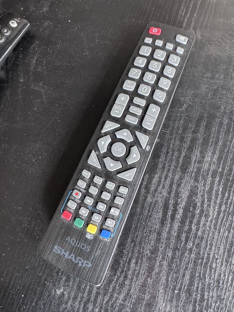 Telewizor TV SHARP 32C B4E harmon cardon AQOS z Pilotem super stan
