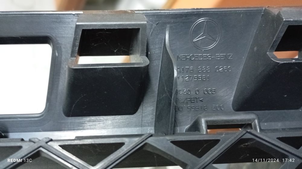 Grelha Mercedes classe A