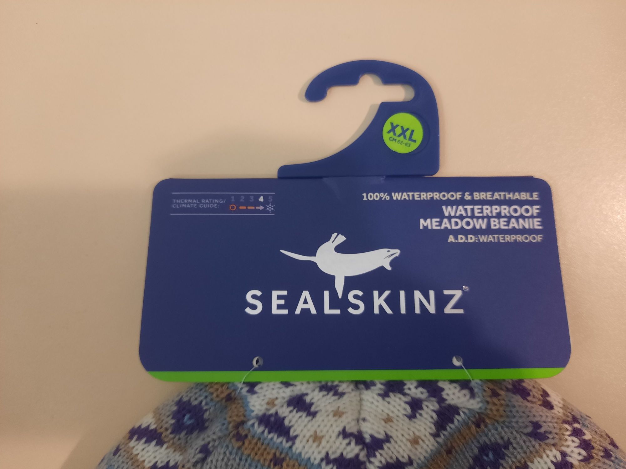 Шапка тепла ,нова Sealskinz,