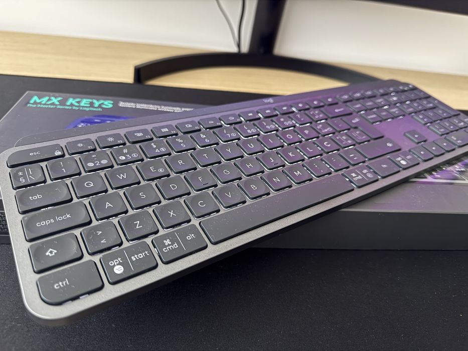 Logitech MX Keys PT como novo Windows/ios