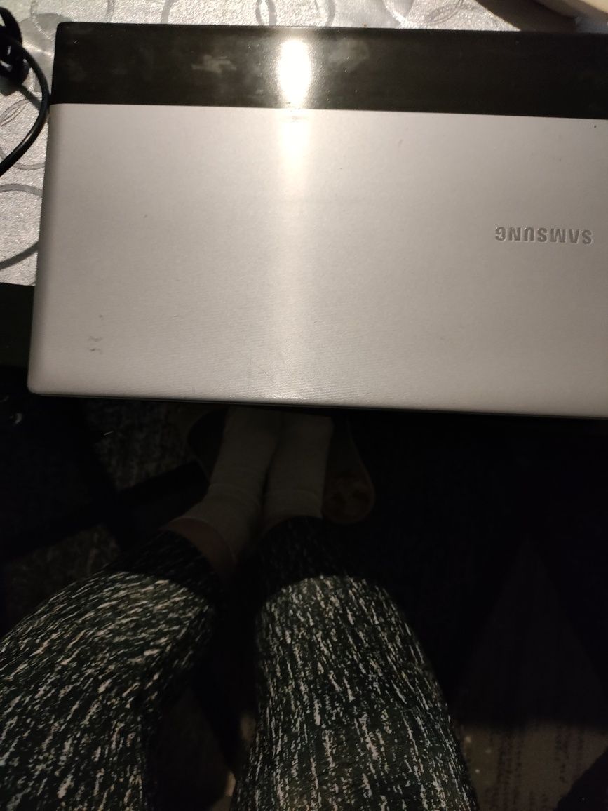 Laptop Samsung RV520