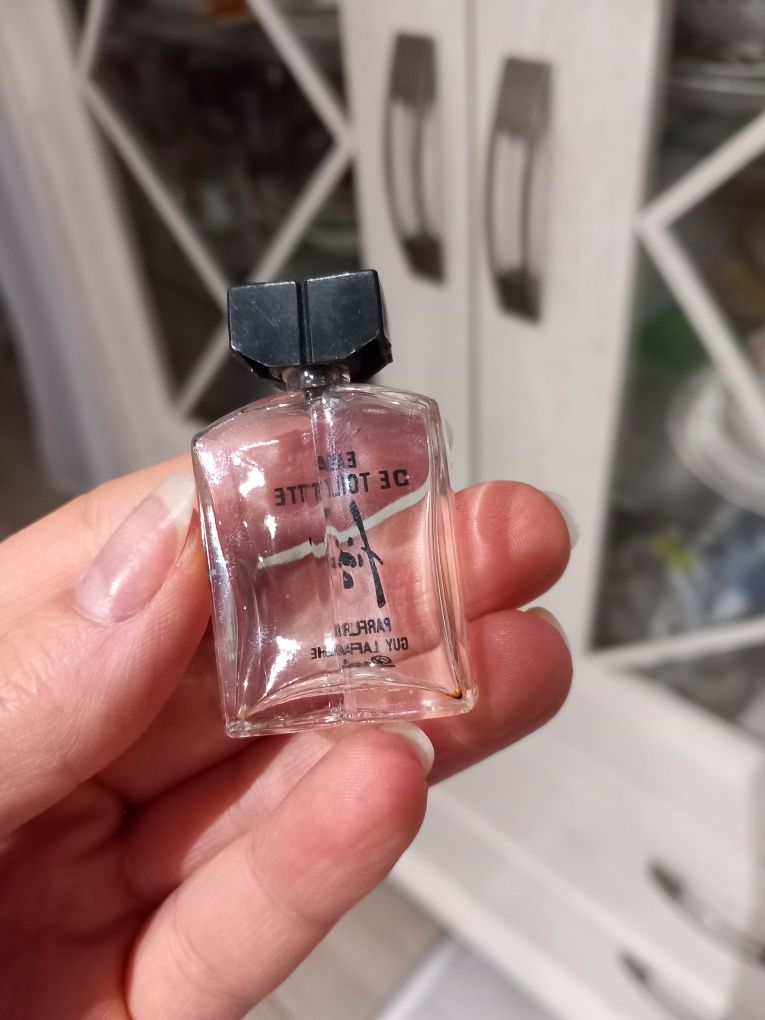 Perfumy miniatura flakon eau de toilette 5 ml Guy laroche
