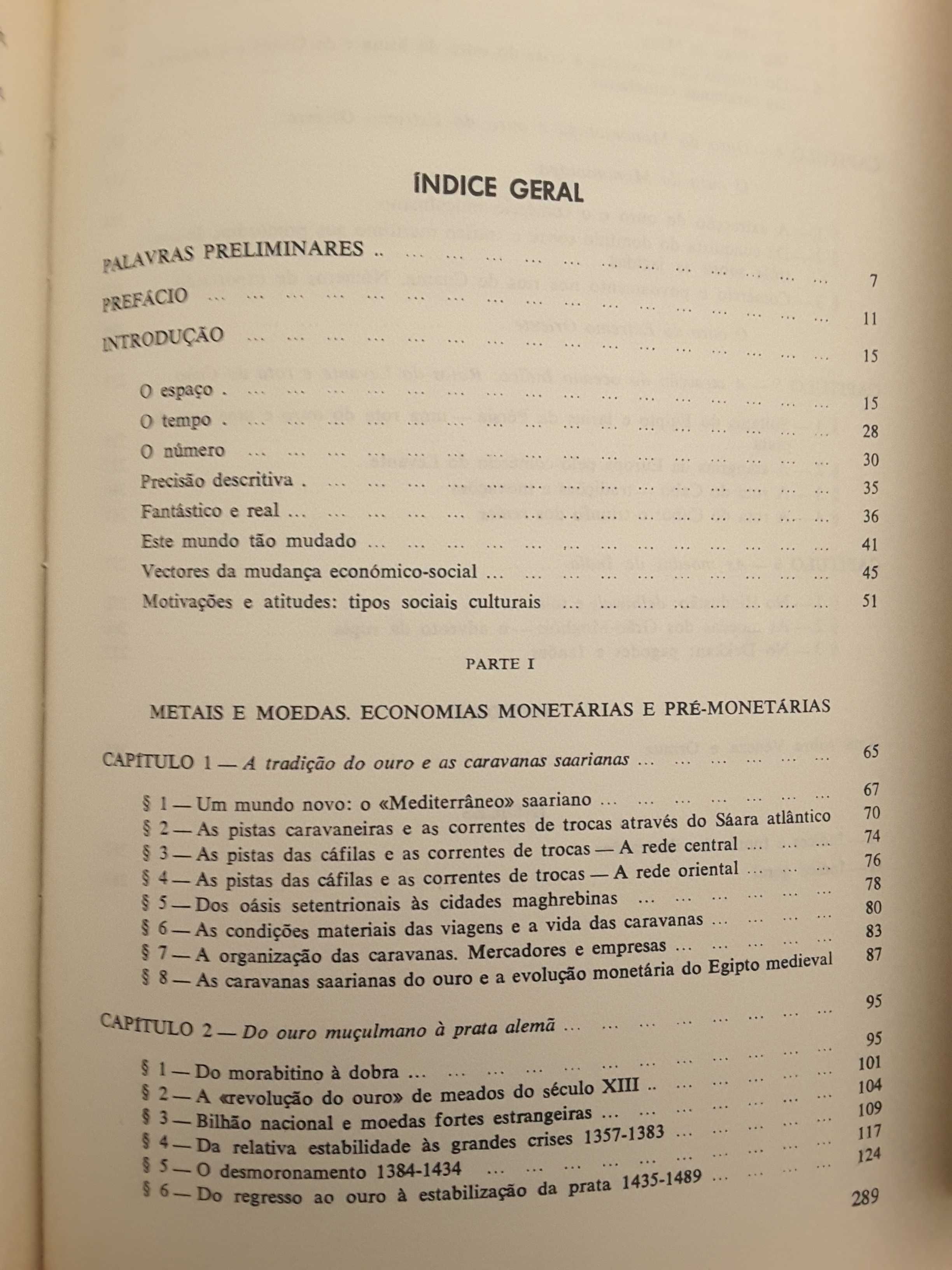 Obras de V. Magalhães Godinho e Jaime Cortesão