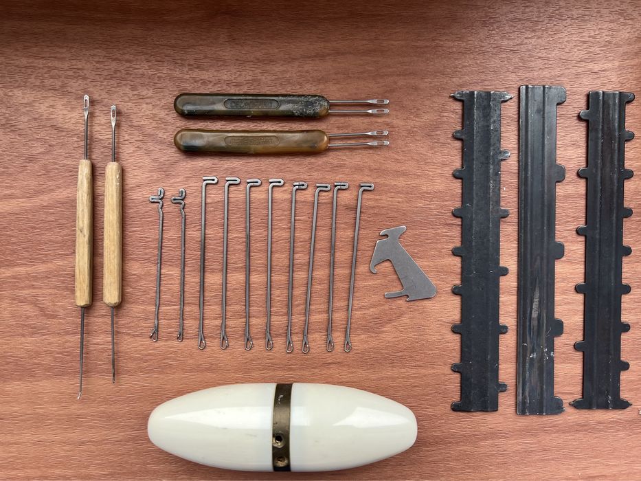 Вʼязальна машина Северянка, в футлярі