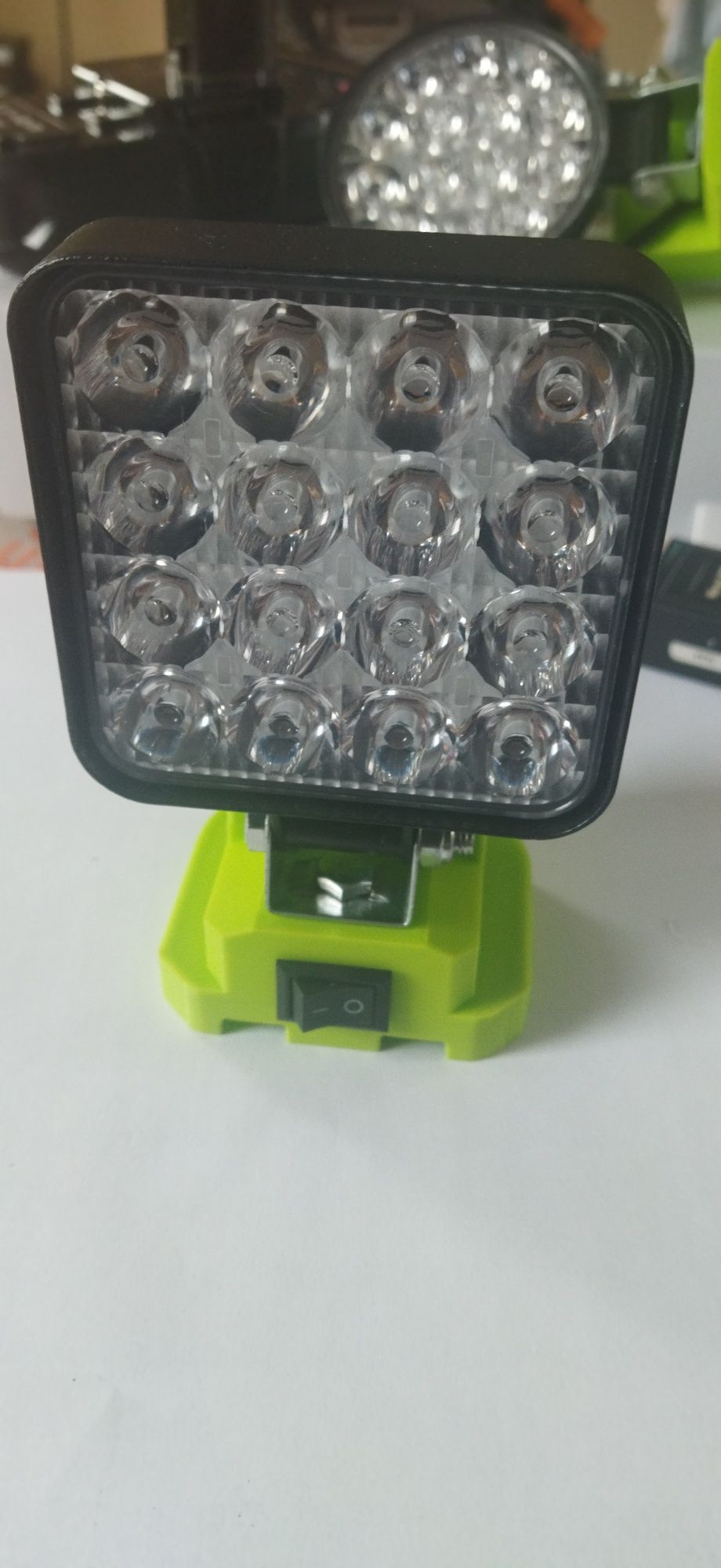 Lampa robocza do baterii ryobi 18 V