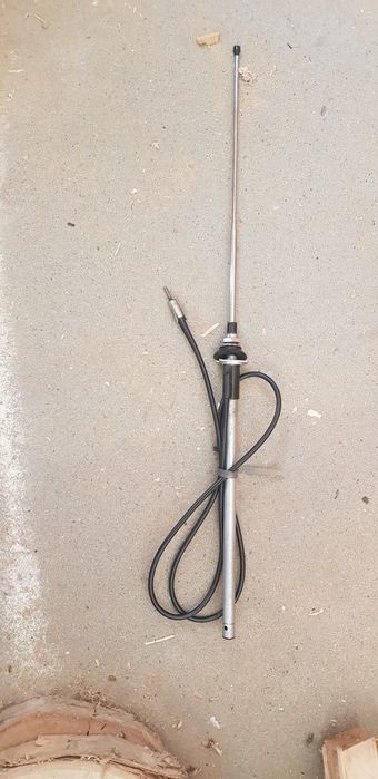Antena samochodowa do zabytka wyciagana