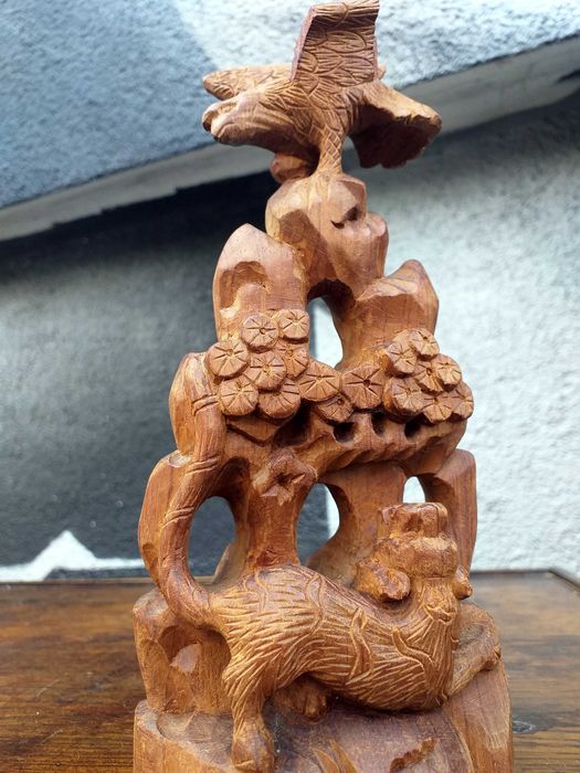 Drewno figurka rękodzieło.