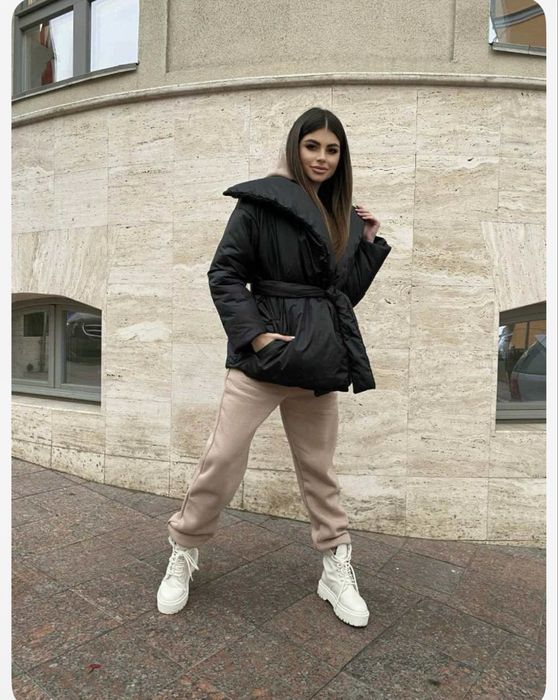 Куртка легка зимова