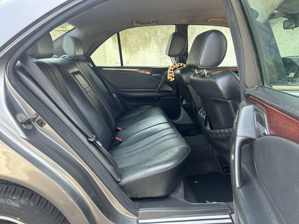 Mercedes E220cdi cx de 6velocidades