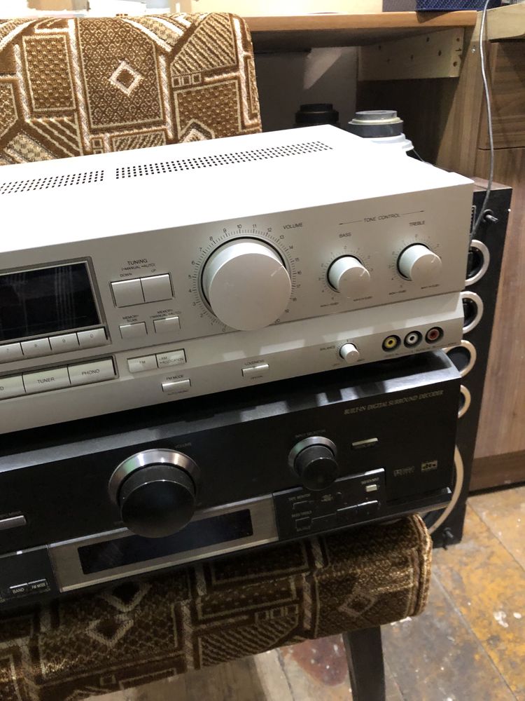 Amplituner  marki Technics SA-GX230