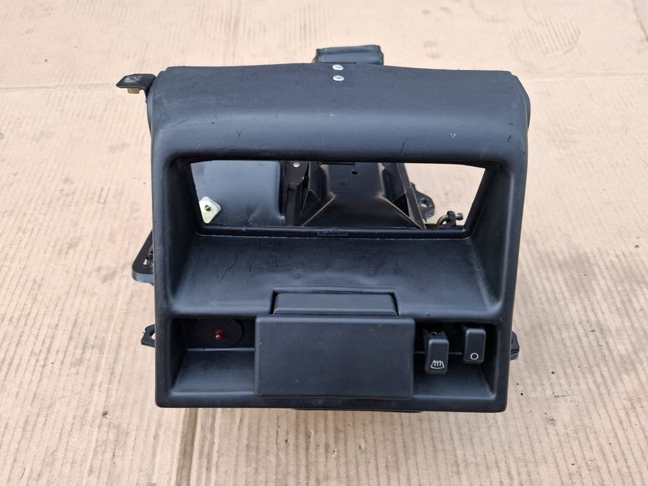 Konsola nawiewu powietrza mieszalnik Fiat 126p Maluch