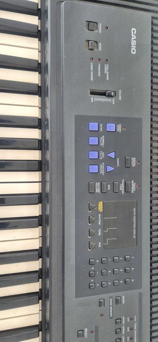 Piano Casio WK 1500