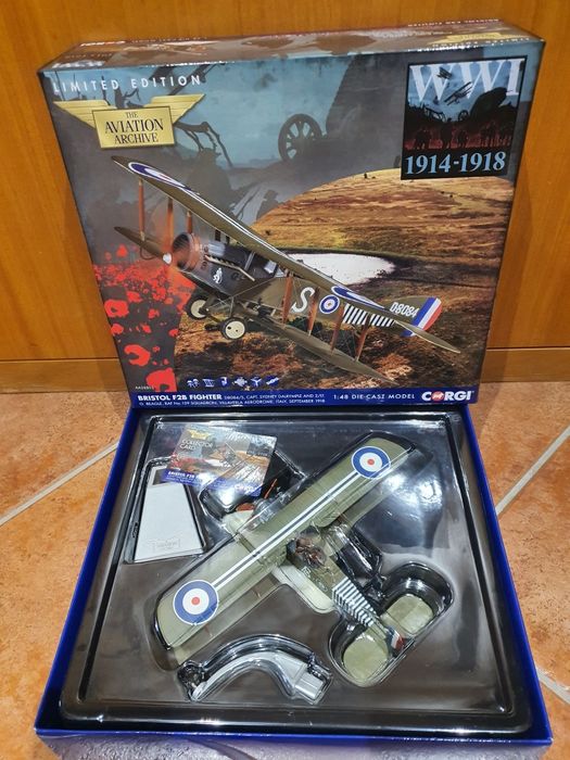 Miniatura Avião 1:48