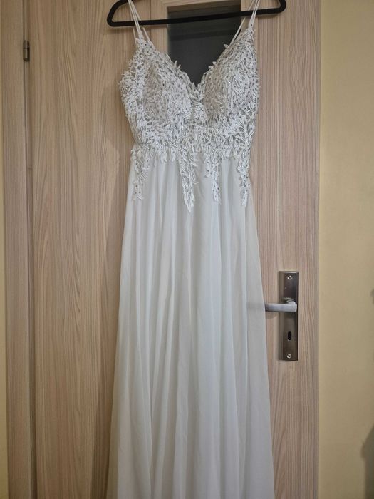 Nowa biała sukienka