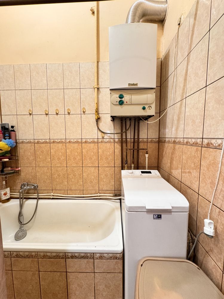 Продається 3-х кім.квартира в м. Стрий по вул. 1- Листопада