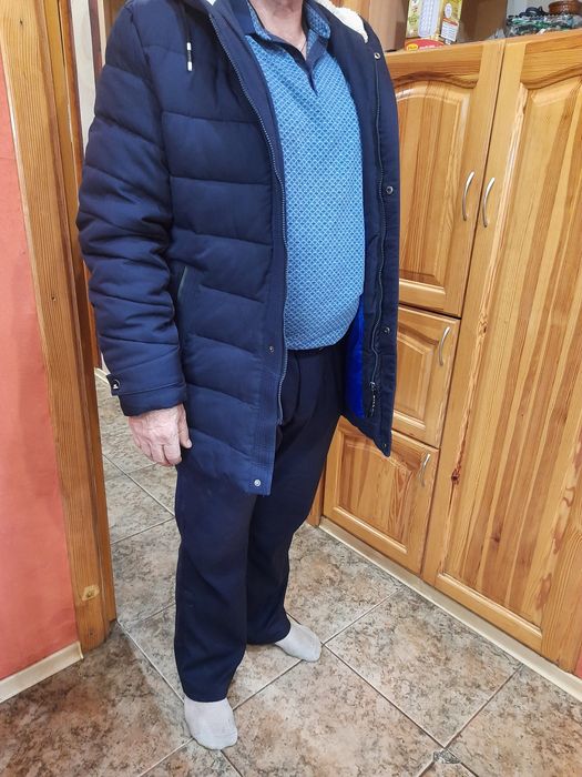 Продам куртку мужскую зима 56рр