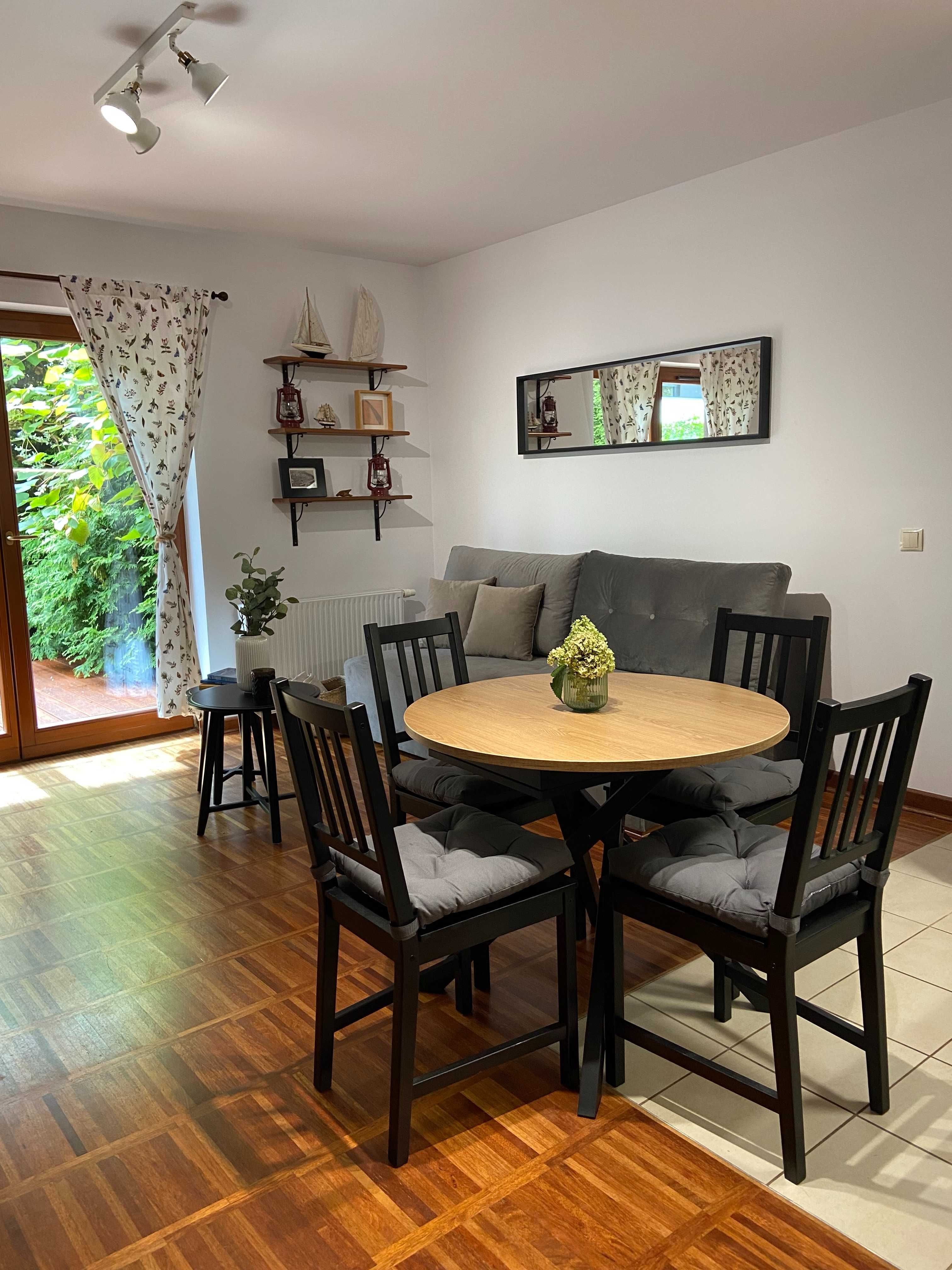 Hel! Apartament z ogródkiem dla 4-6 osób! Parking!