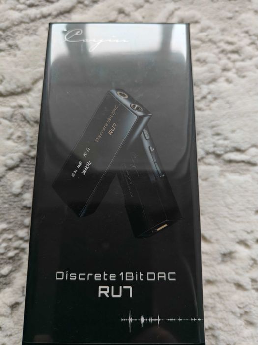 ЦАП із підсилювачем для навушників  Cayin RU7